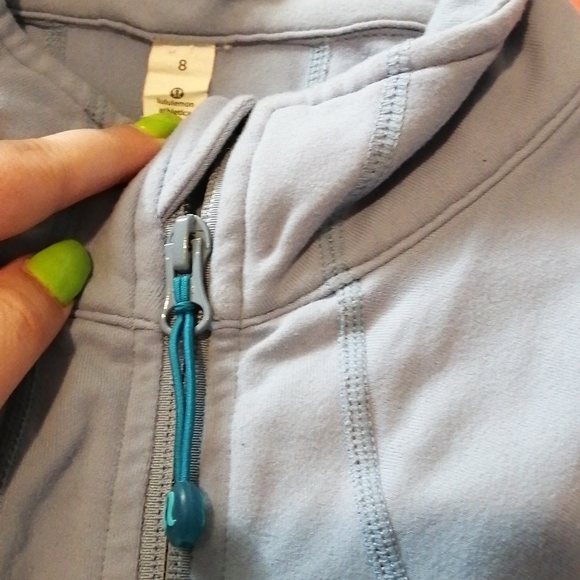 Lululemon - Picture 2 of 3